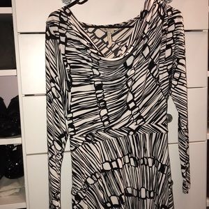 Bcbg black and white dress aline size Small